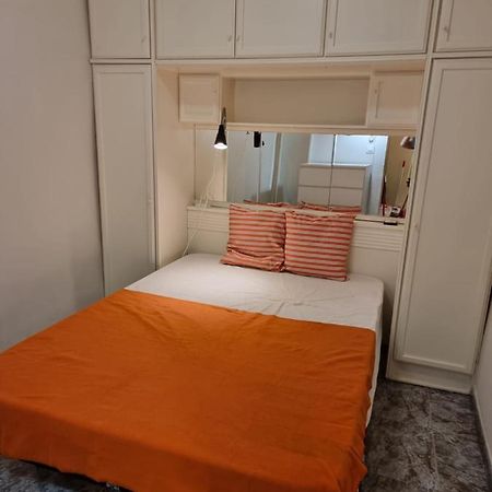 2 Bedrm Bcn Down Ac Wifi 30 Nigths Min Lejlighed Barcelona Eksteriør billede