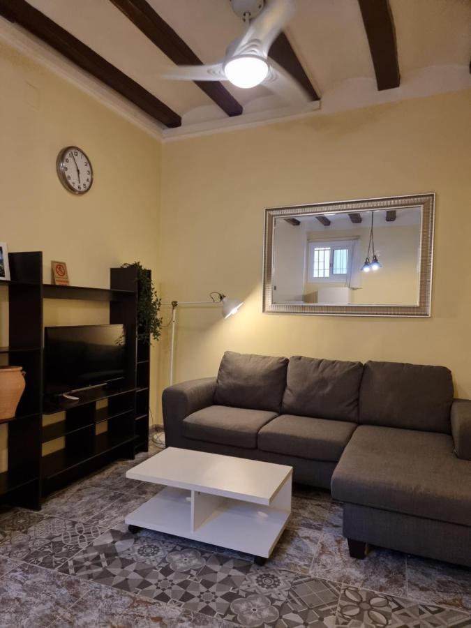 2 Bedrm Bcn Down Ac Wifi 30 Nigths Min Lejlighed Barcelona Eksteriør billede