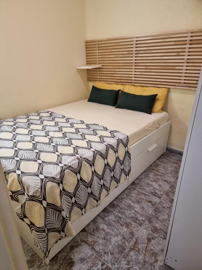 2 Bedrm Bcn Down Ac Wifi 30 Nigths Min Lejlighed Barcelona Eksteriør billede